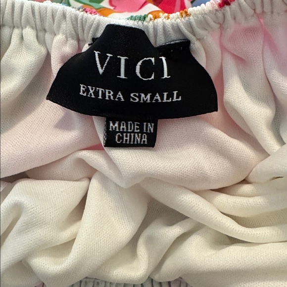 Emelia Floral Print Maxi Dress - Picture 8 of 11